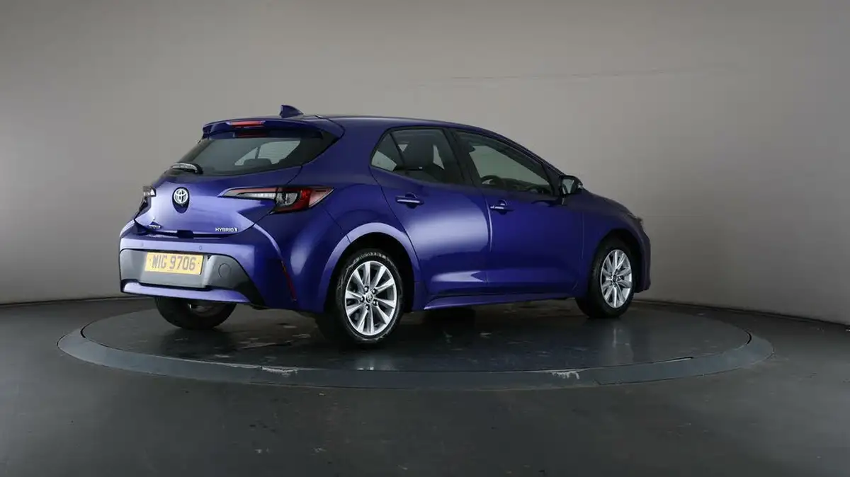 2023-toyota-corolla-18-vvt-i-icon-138bhp-hatchback-5d-big-67