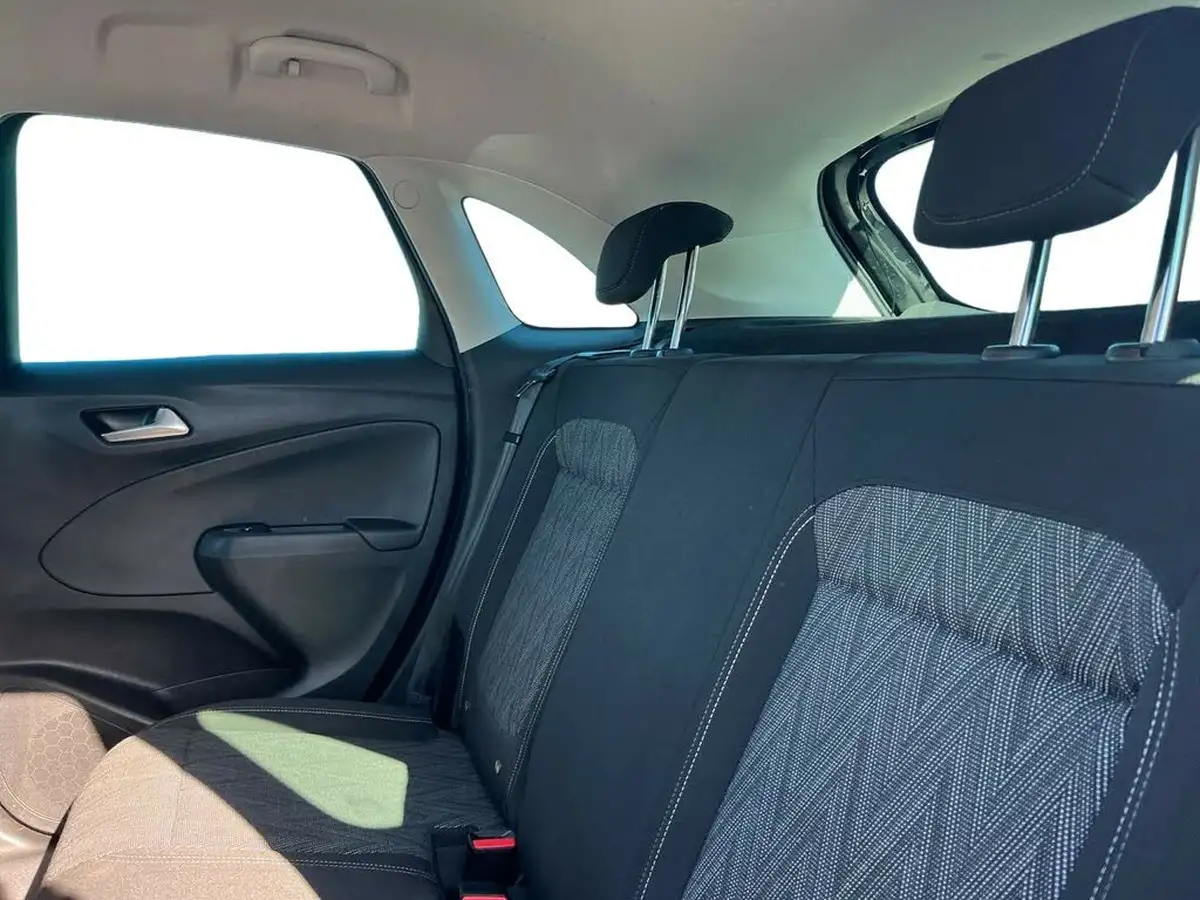 2020-vauxhall-crossland-x-12i-griffin-big-10