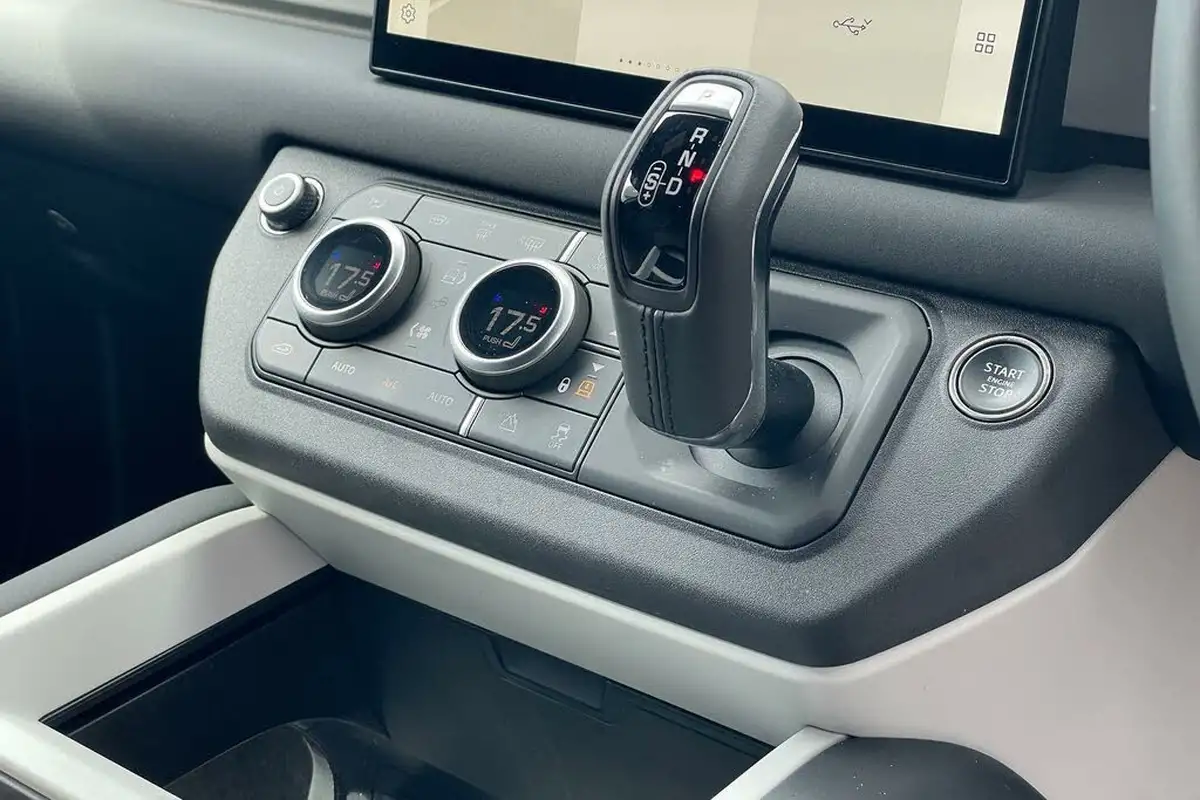 2024-land-rover-110-defender-30-d250-x-dynamic-se-2997cc-big-18