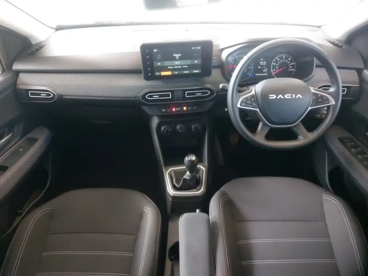 2023-dacia-sandero-10-tce-expression-90bhp-big-2