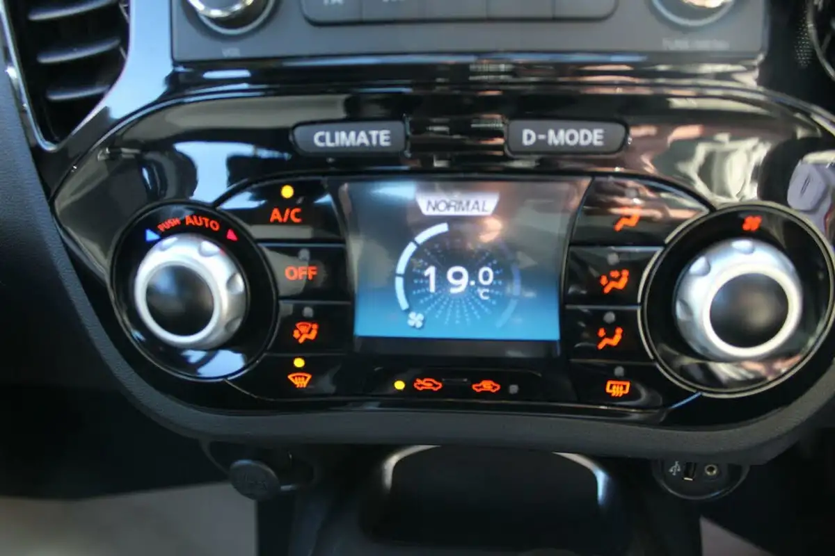2012-nissan-juke-16-acenta-cvt-big-38