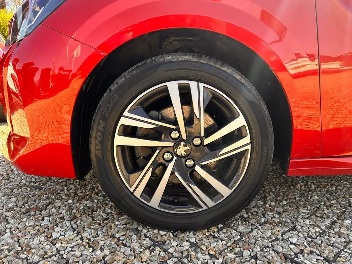 2021-peugeot-208-12-puretech-allure-premium-100bhp-big-13