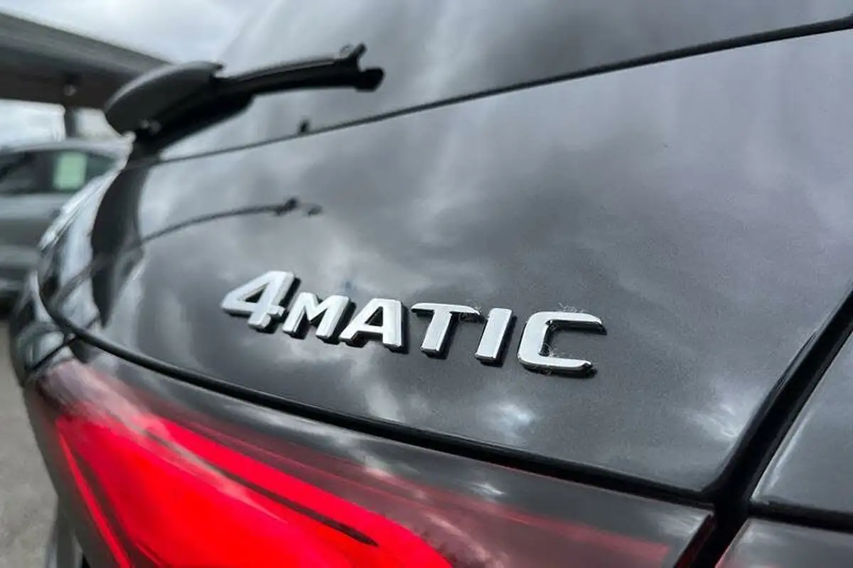 2023-mercedes-benz-glc-class-20-glc300-amg-line-premium-suv-1999cc-big-38