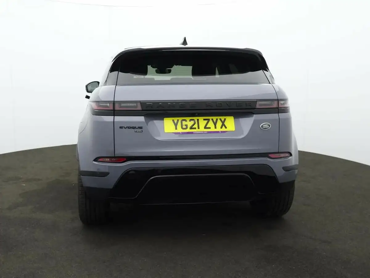 2021-land-rover-range-rover-evoque-15-p300e-se-big-3