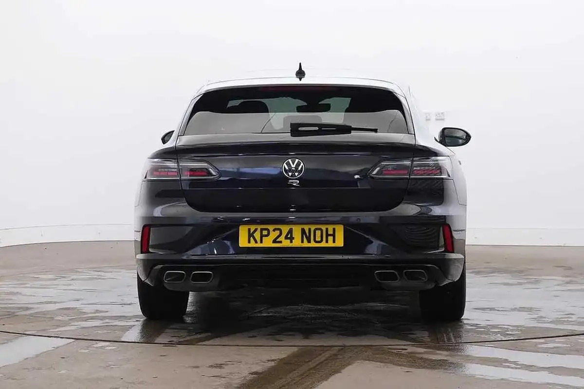 2024-volkswagen-arteon-20-tsi-r-shooting-brake-big-7