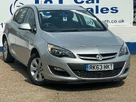 2014-vauxhall-astra-16-design-hatchback-auto-small-0