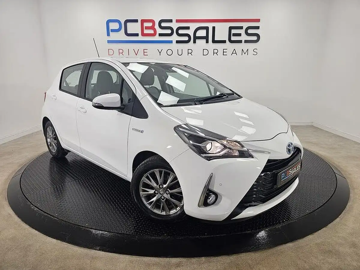 2017-toyota-yaris-15-vvt-i-icon-tech-98bhp-hybrid-1497cc-e-cvt-big-32