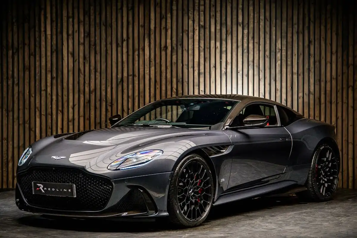 2023-aston-martin-dbs-52-v12-big-7