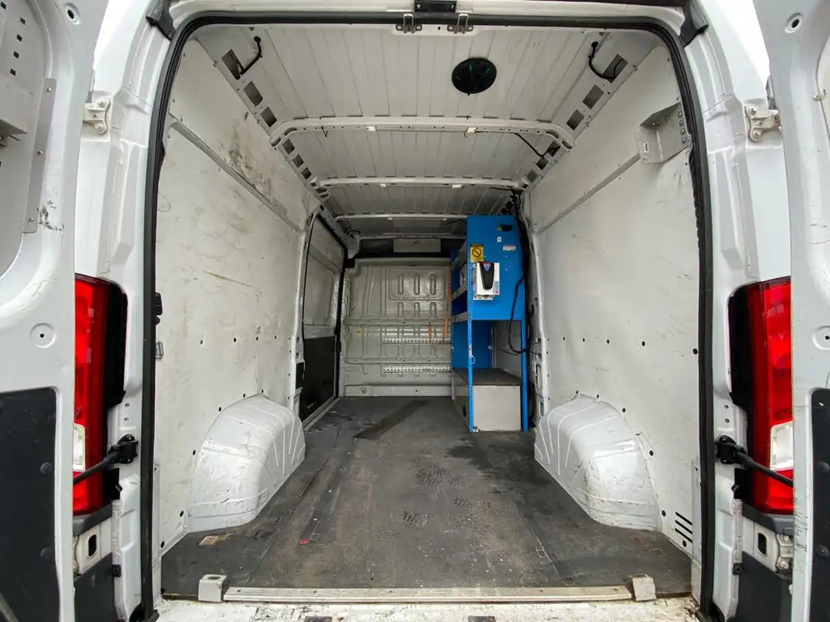 2017-fiat-ducato-20td-35-lh2-panel-big-11