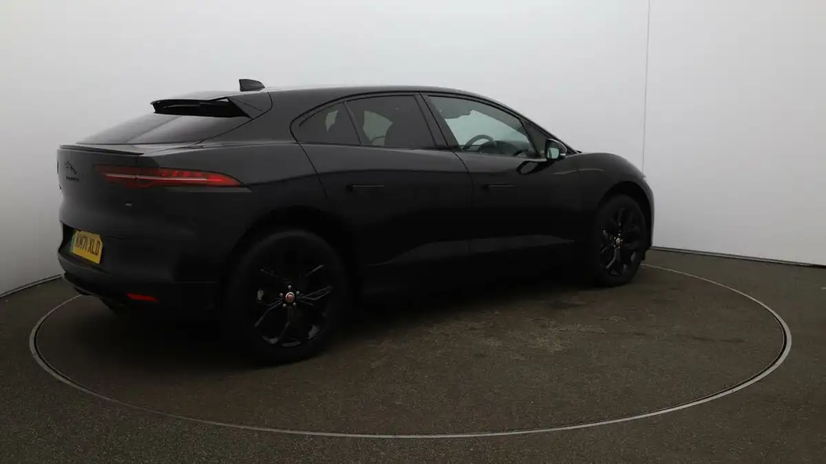 2021-jaguar-i-pace-ev400-black-big-45