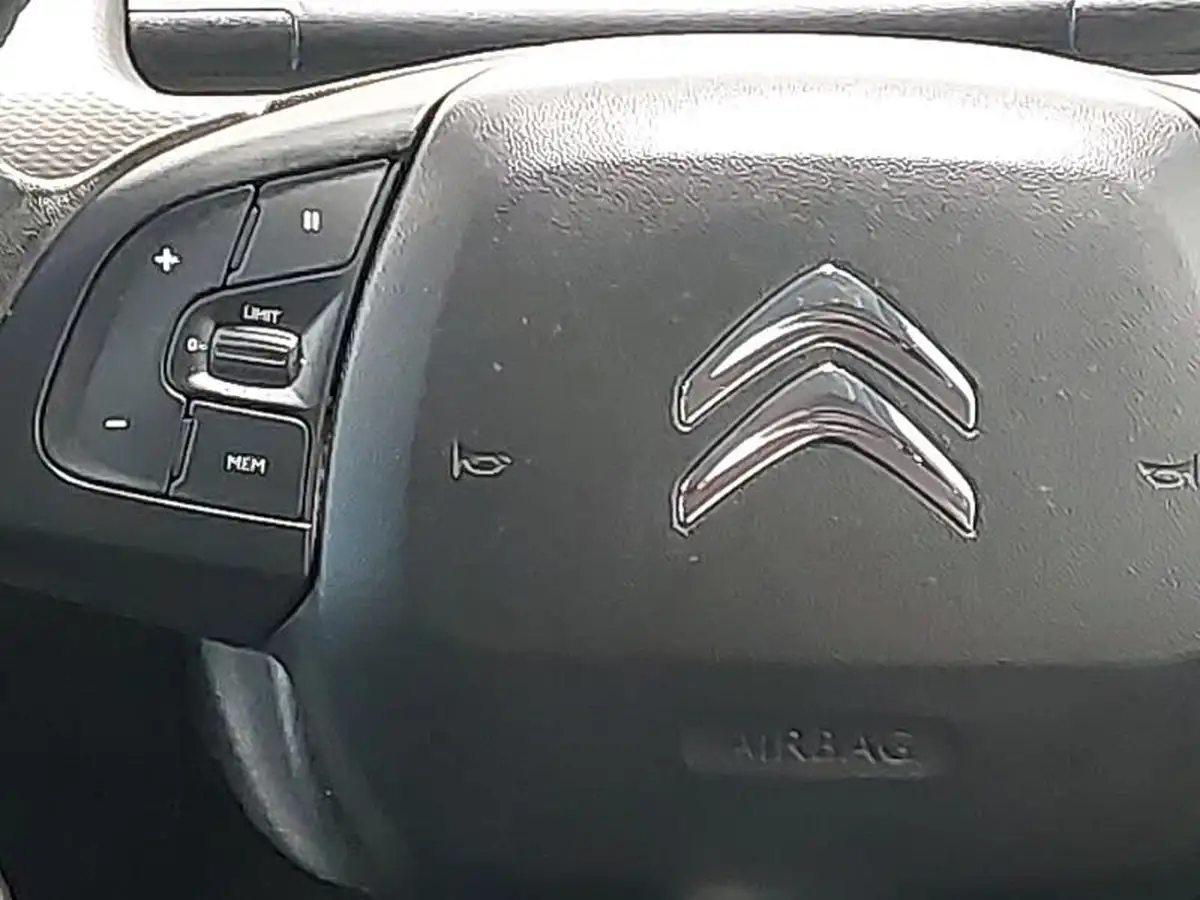 2019-citroen-c4-cactus-12-puretech-feel-110ps-big-10