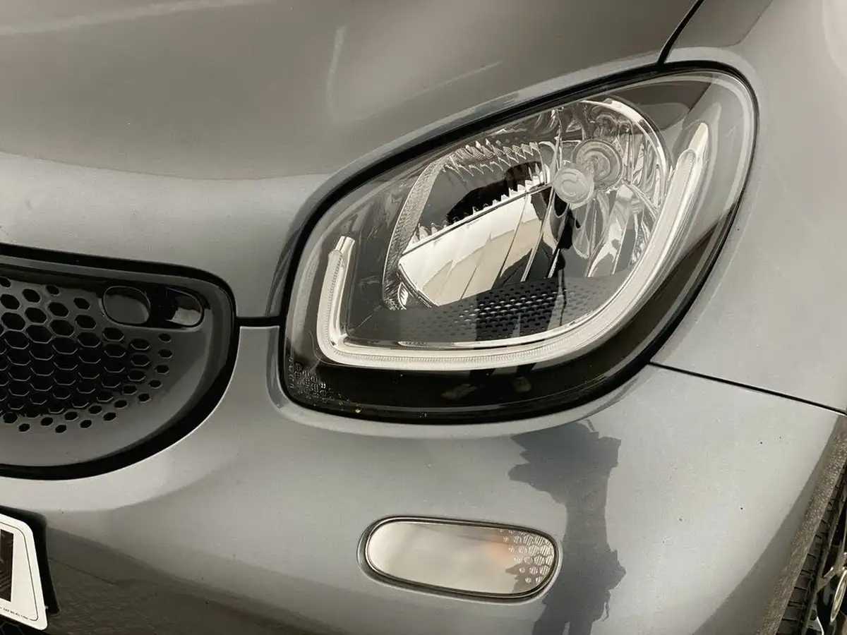 2015-smart-forfour-09-edition-1-big-34