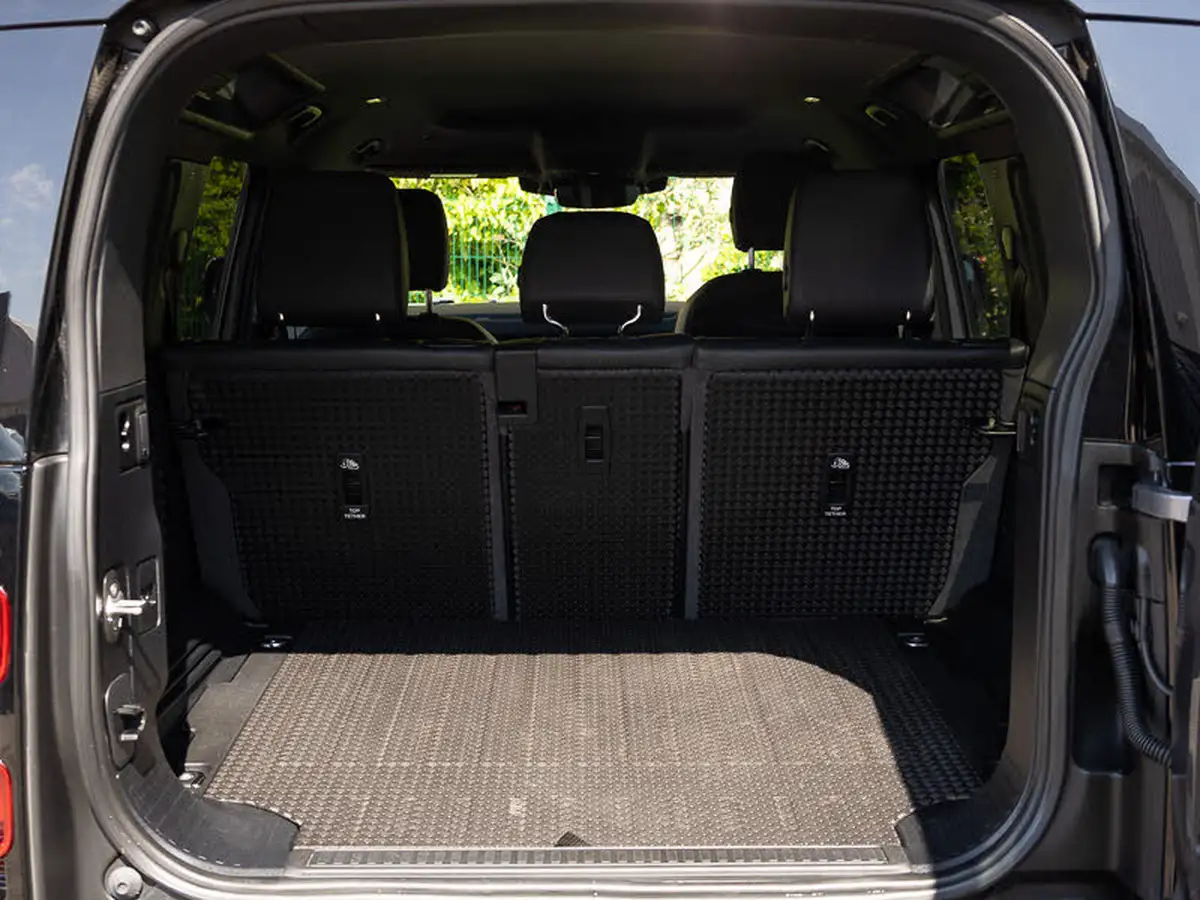 2021-land-rover-110-defender-30-d250-x-dynamic-s-big-18