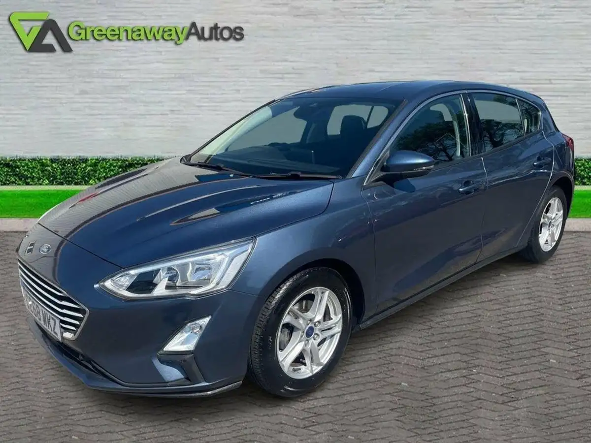2018-ford-focus-10t-zetec-100ps-hatchback-big-1