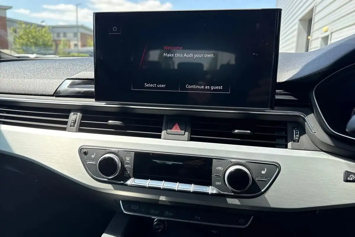 2019-audi-a4-avant-20-40-tfsi-sport-big-39