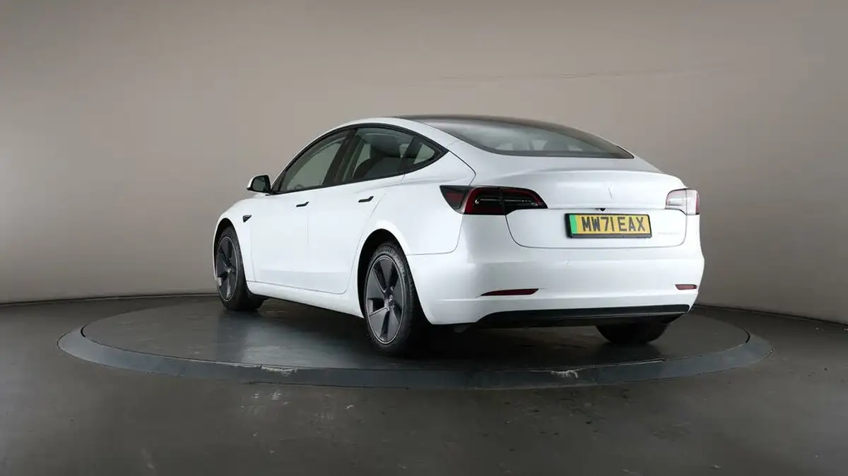 2021-tesla-model-3-e-long-range-awd-big-66