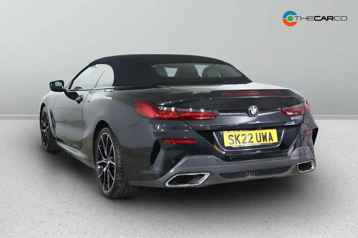 2022-bmw-8-series-30-840i-m-sport-convertible-2d-big-7
