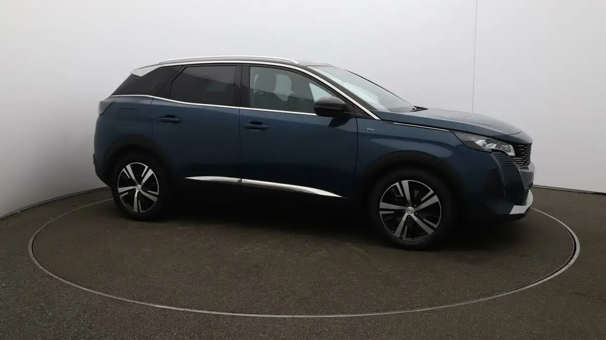 2022-peugeot-3008-suv-16-puretech-gt-225bhp-hybrid-e-eat8-big-45