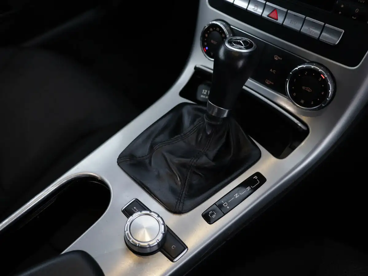 2012-mercedes-benz-slk-21td-slk250-amg-sport-blue-f-big-32