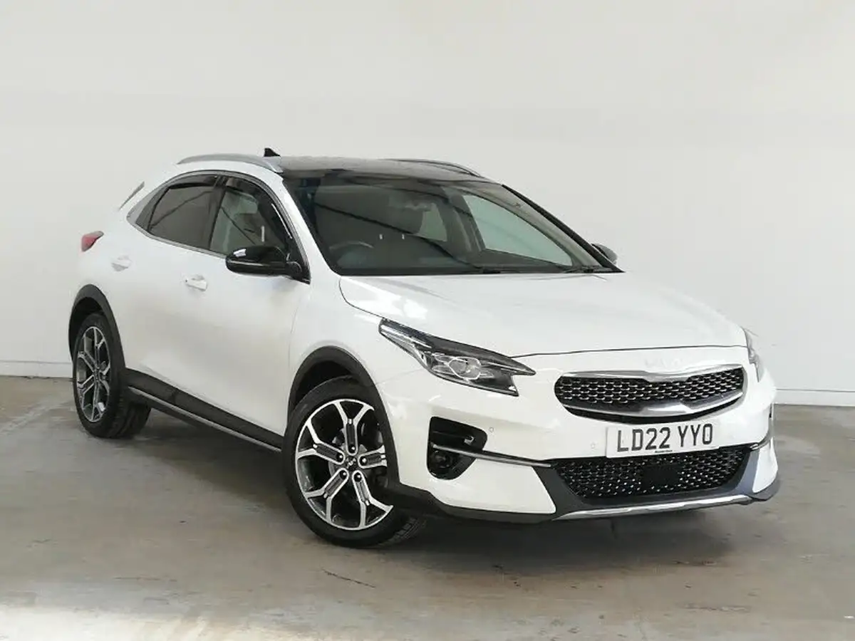 2022-kia-xceed-15-t-gdi-4-big-0