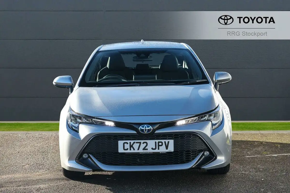 2022-toyota-corolla-18-vvt-i-icon-120bhp-trk-hatchback-5d-big-14