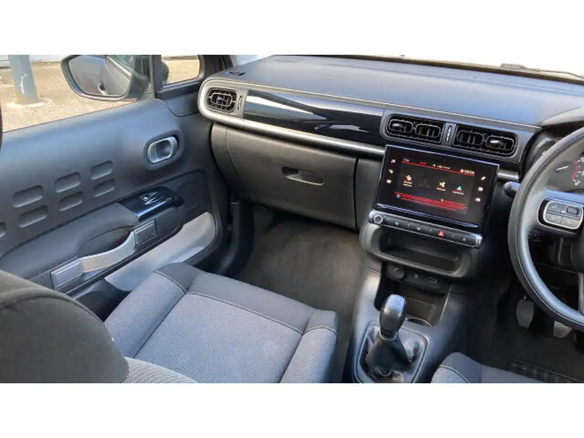 2018-citroen-c3-12-puretech-feel-82ps-big-13