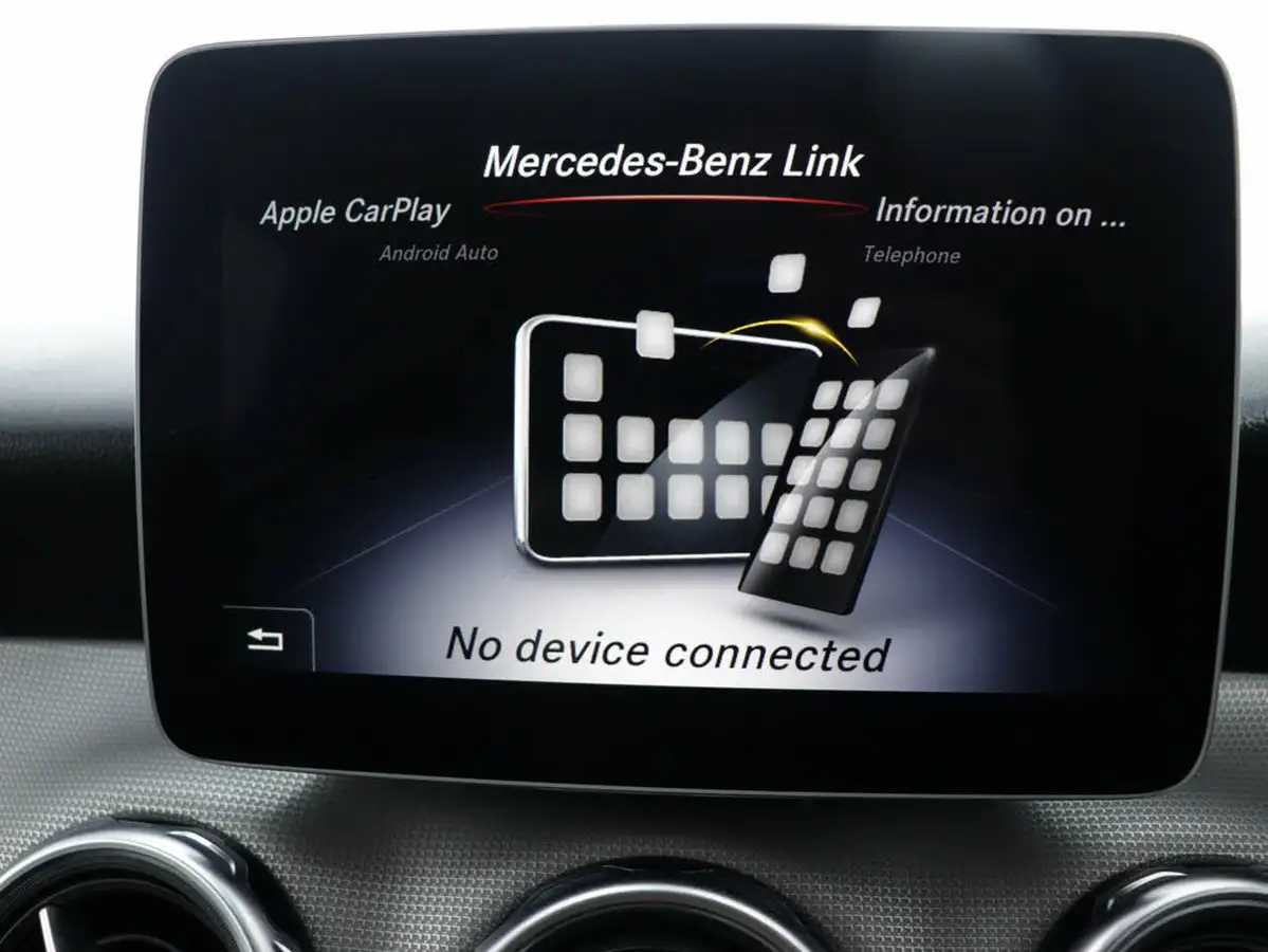 2020-mercedes-benz-gla-class-16-gla-180-urban-edition-7g-dct-big-25