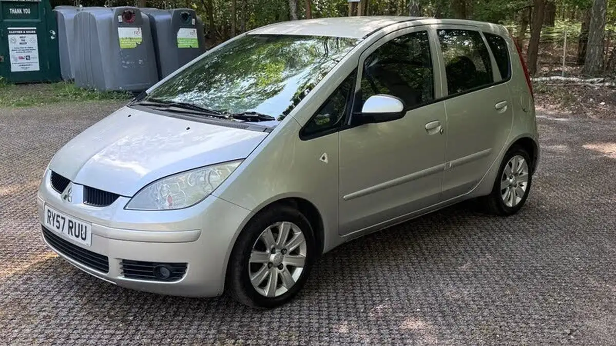 2008-mitsubishi-colt-15td-cz2-big-13