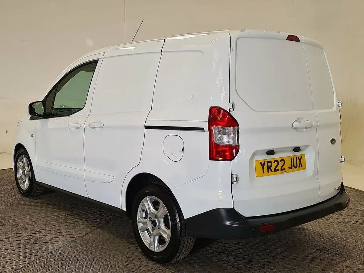 2022-ford-transit-courier-10t-limited-ecoboost-big-3