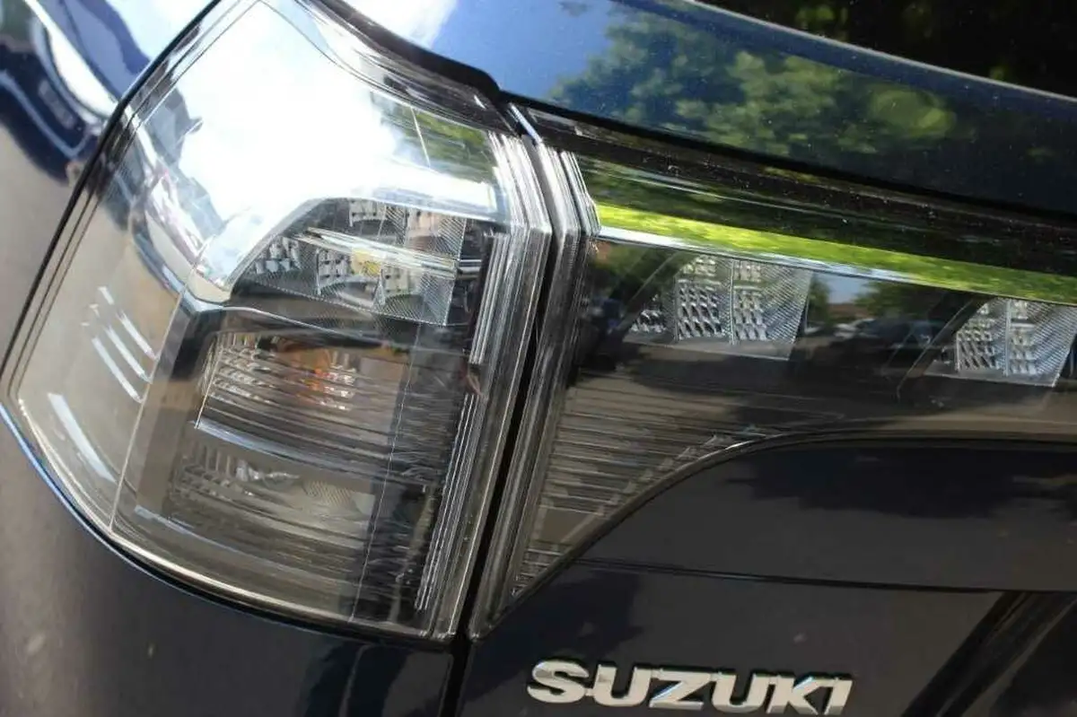 2023-suzuki-s-cross-14-boosterjet-motion-big-20