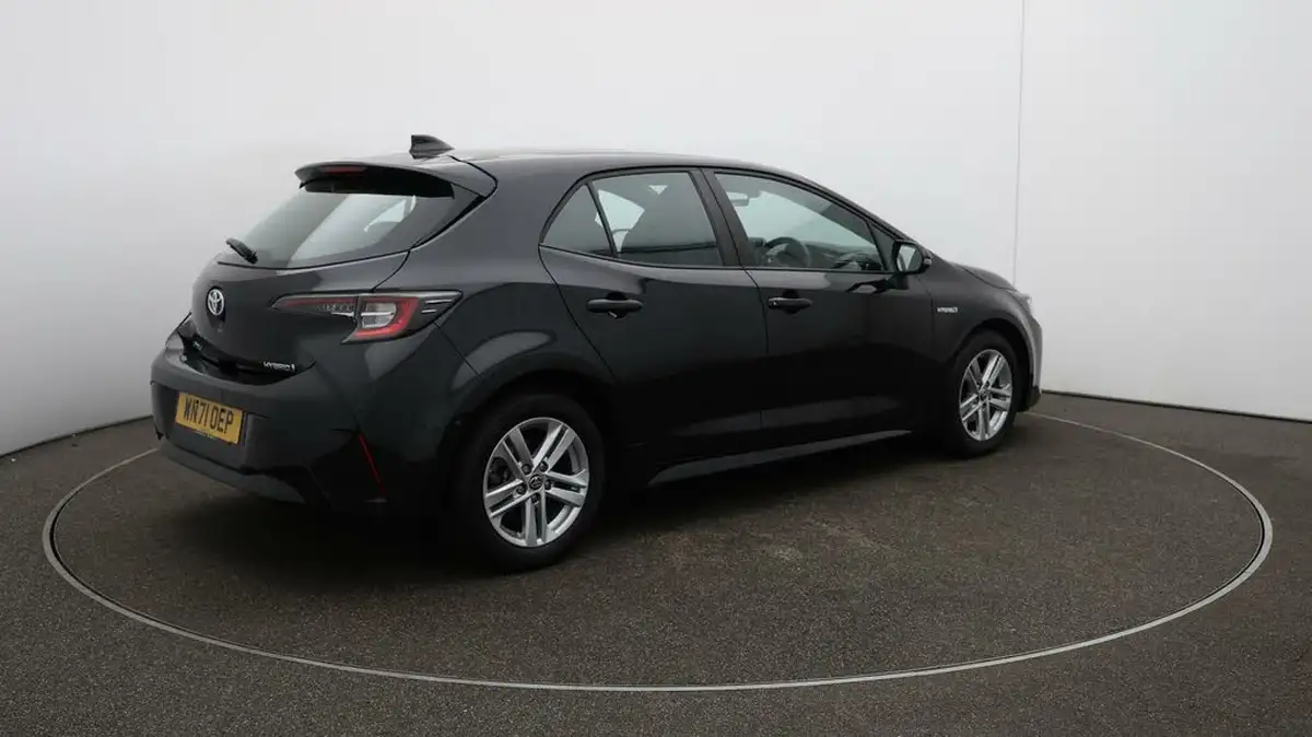 2021-toyota-corolla-18-vvt-i-icon-tech-trk-hatchback-5d-big-55