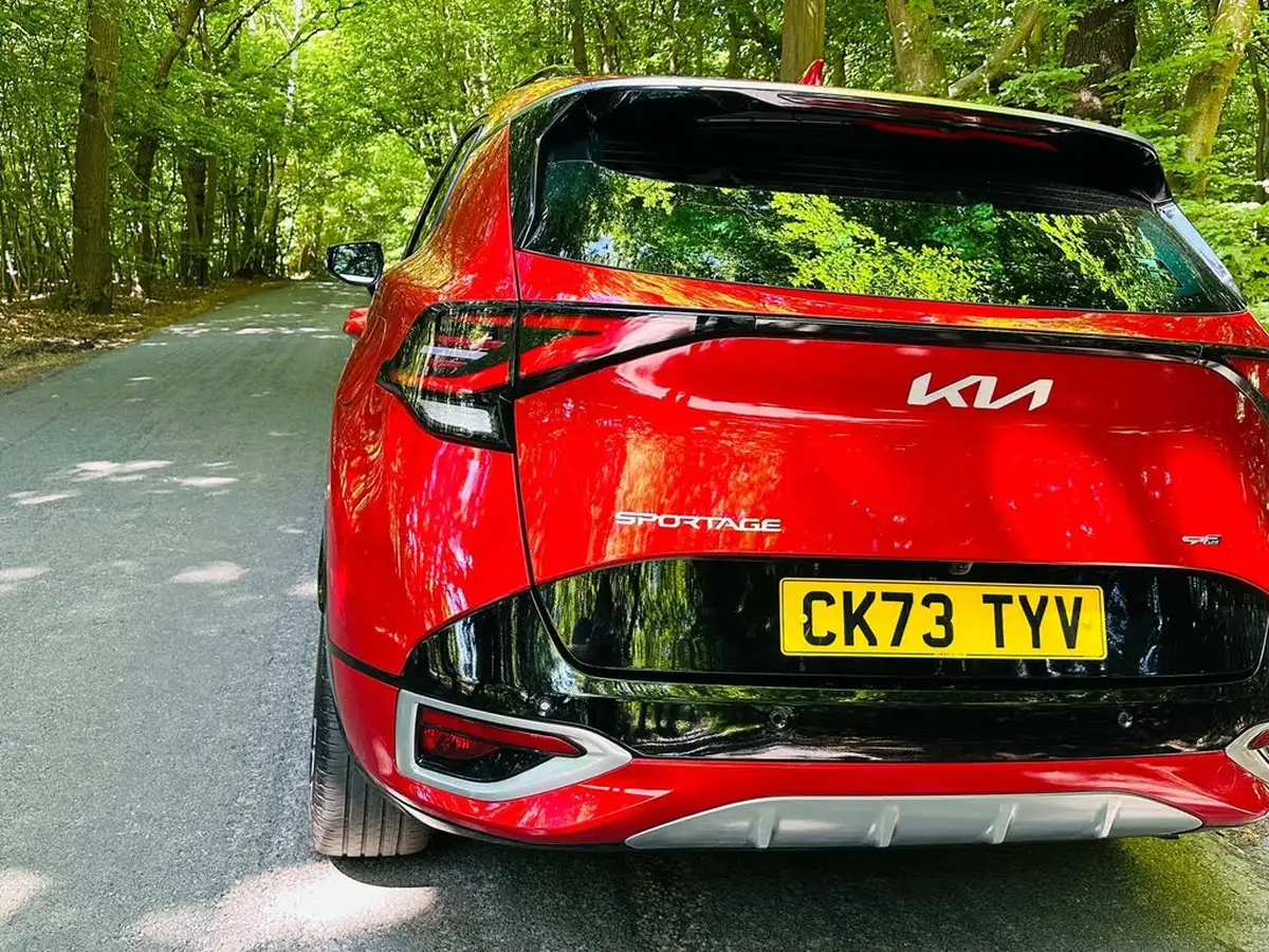 2023-kia-sportage-16-t-gdi-gt-line-226bhp-hev-auto-big-45