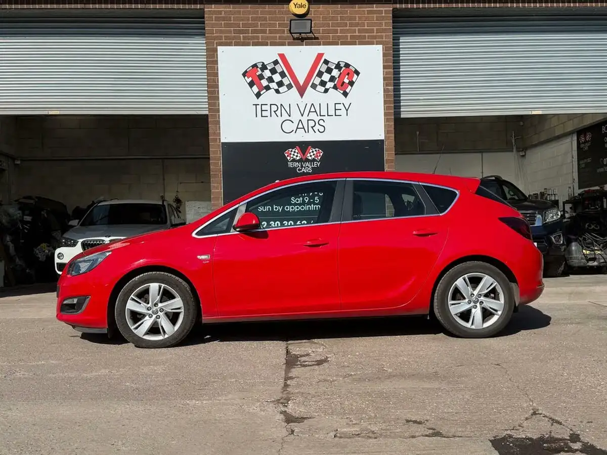 2015-vauxhall-astra-16-sri-115ps-hatchback-auto-big-23