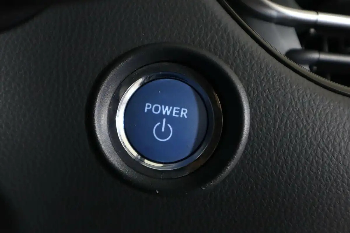 2021-toyota-c-hr-18-vvt-i-icon-big-19