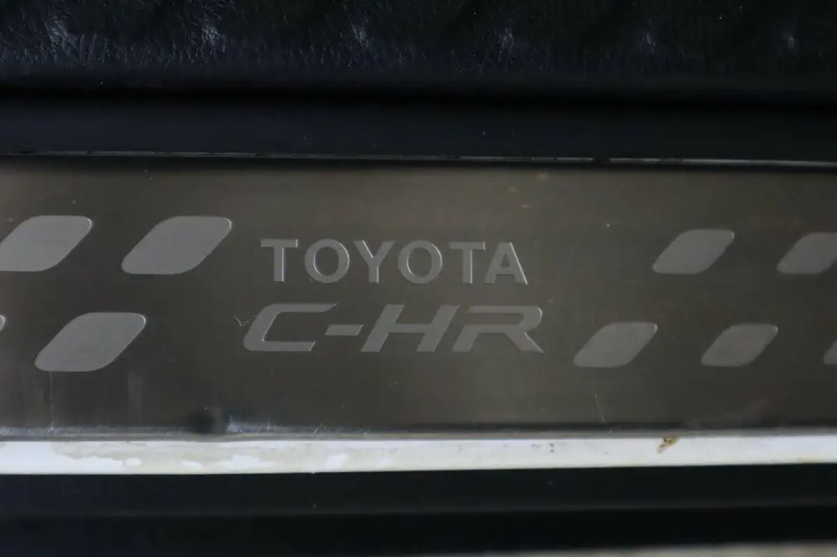 2021-toyota-c-hr-18-vvt-i-icon-big-43