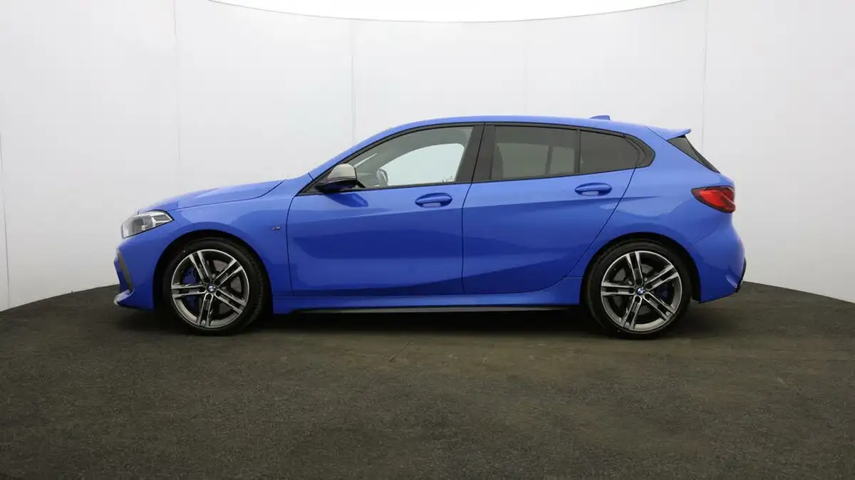 2021-bmw-1-series-20-m135i-xdrive-big-68