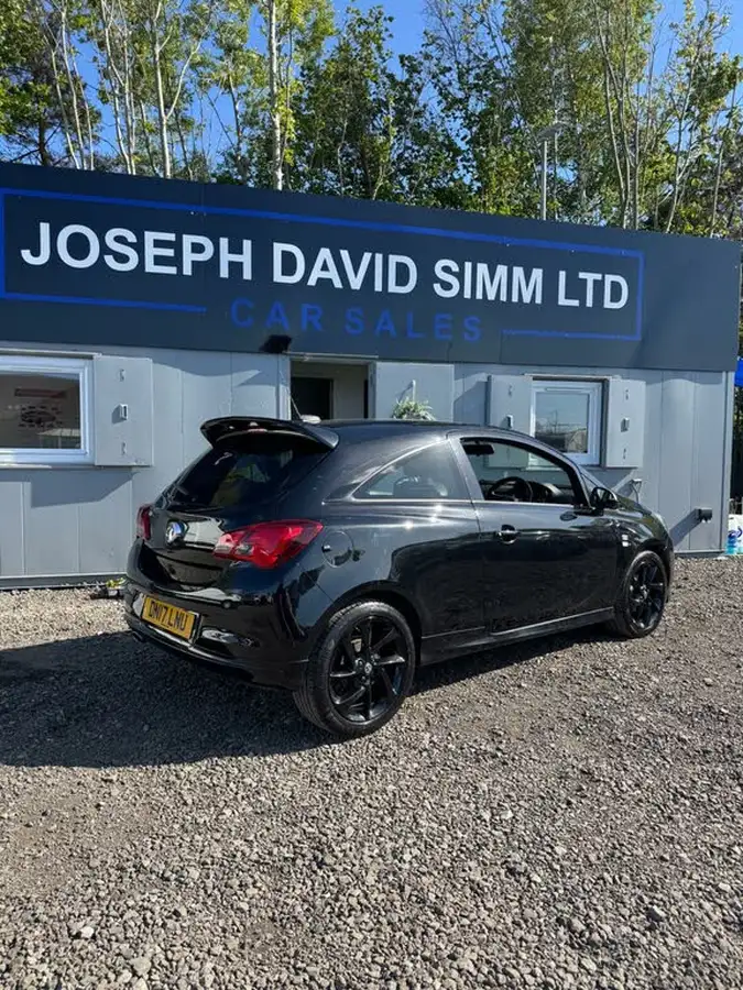 2017-vauxhall-corsa-14i-limited-edition-75ps-ecoflex-3d-big-10