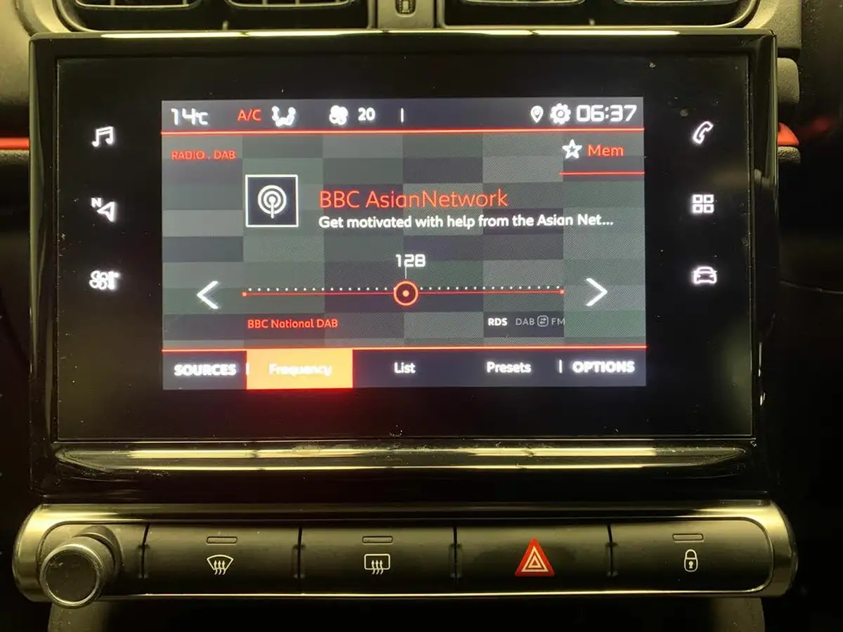 2022-citroen-c3-12-puretech-c-series-big-6