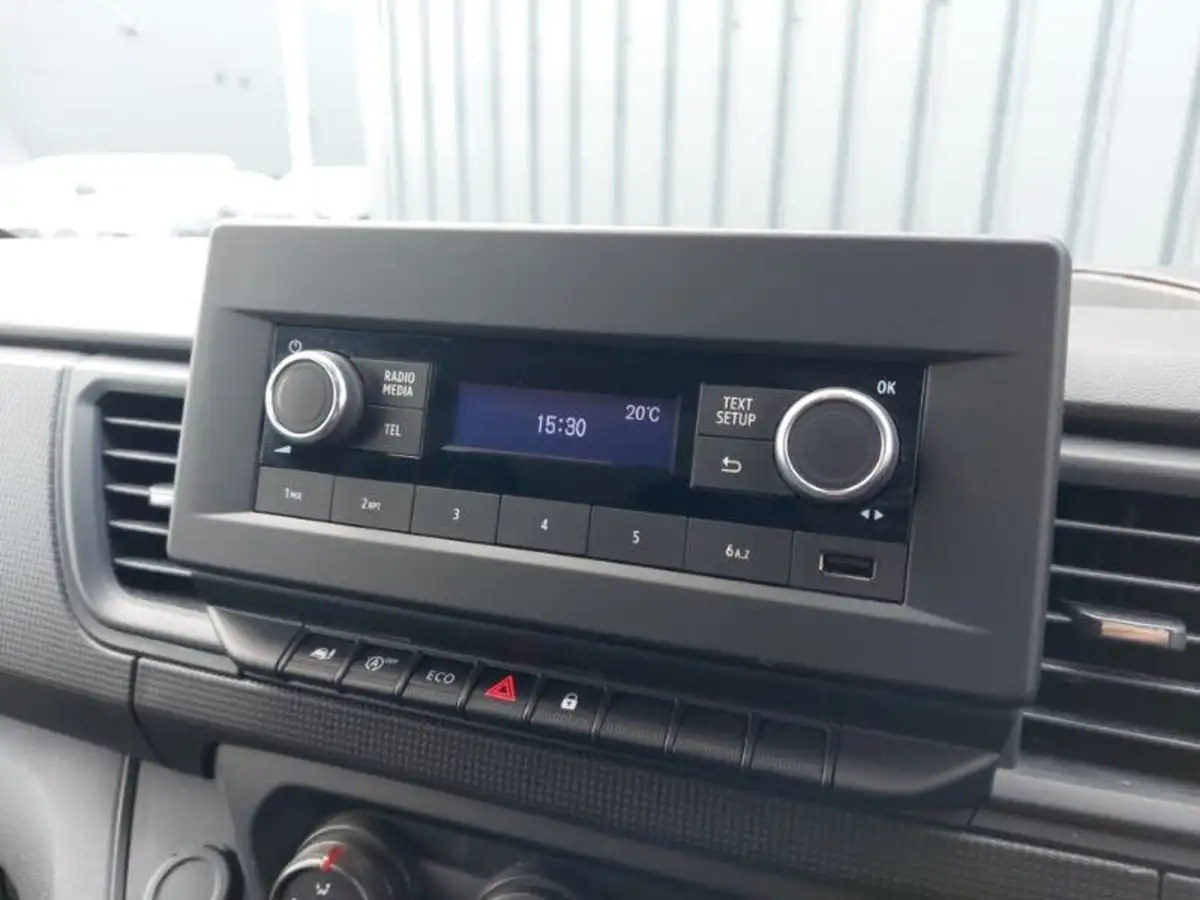 2022-renault-trafic-20dci-sl28-130-business-big-9