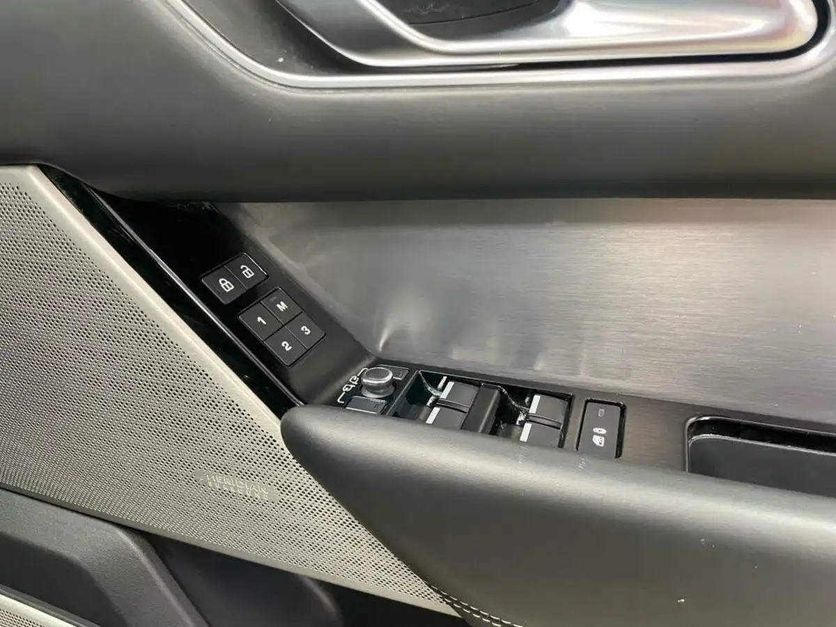 2021-land-rover-range-rover-velar-20-d200-r-dynamic-hse-big-58