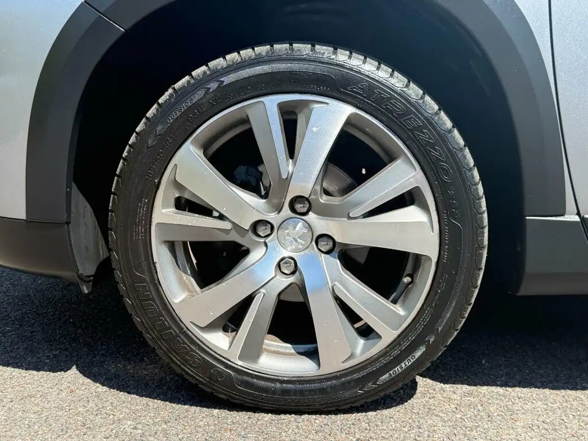 2019-peugeot-2008-suv-15-bluehdi-allure-100bhp-big-30