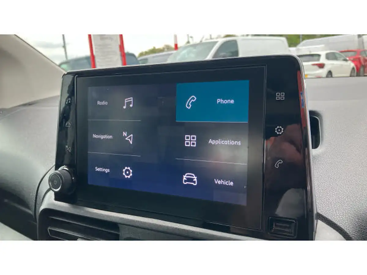 2018-citroen-berlingo-12-puretech-feel-m-size-big-11