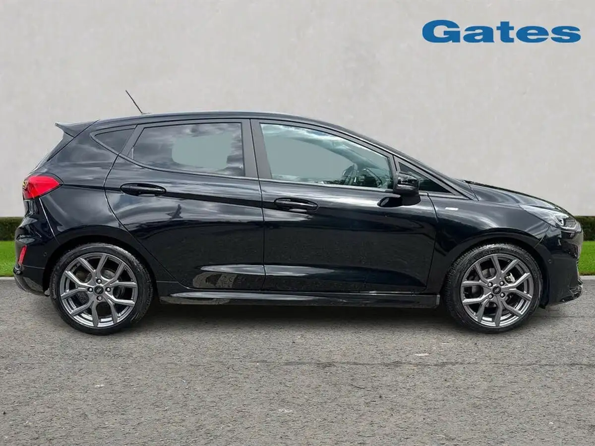 2023-ford-fiesta-big-7