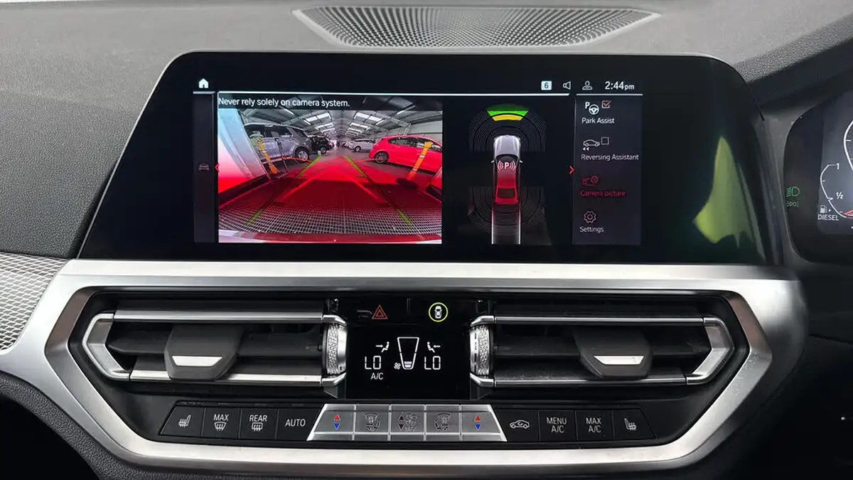2022-bmw-3-series-20td-320d-m-sport-mht-saloon-4d-big-15