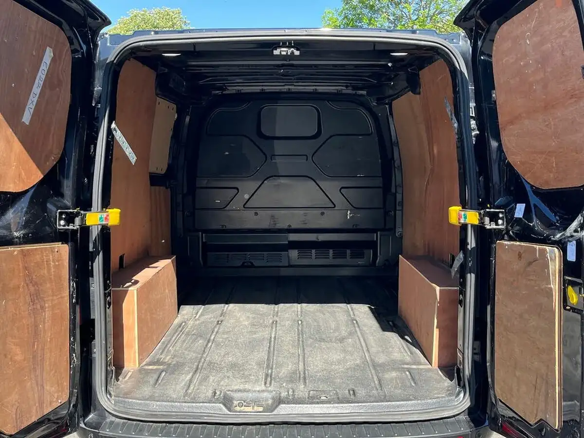 2022-ford-transit-custom-20tdci-300-l1h1-limited-130pseu6dt-panel-van-big-11