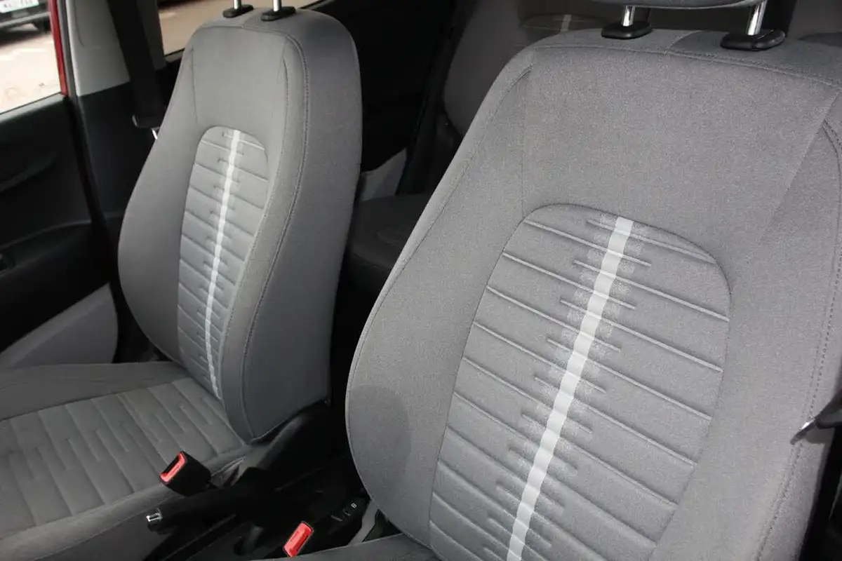 2024-hyundai-i10-10-premium-63ps-auto-big-8