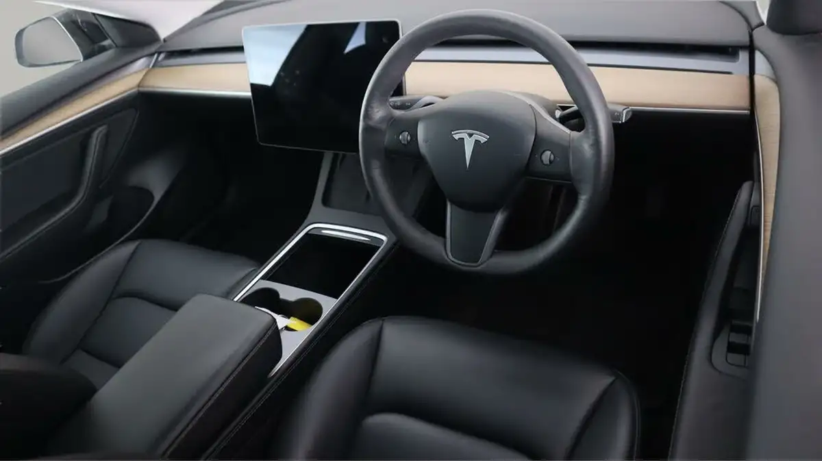 2021-tesla-model-3-e-long-range-4x4-big-9