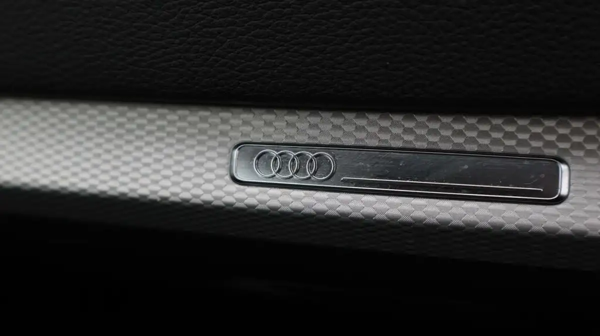 2022-audi-q2-15-35-tfsi-sport-s-tronic-big-24