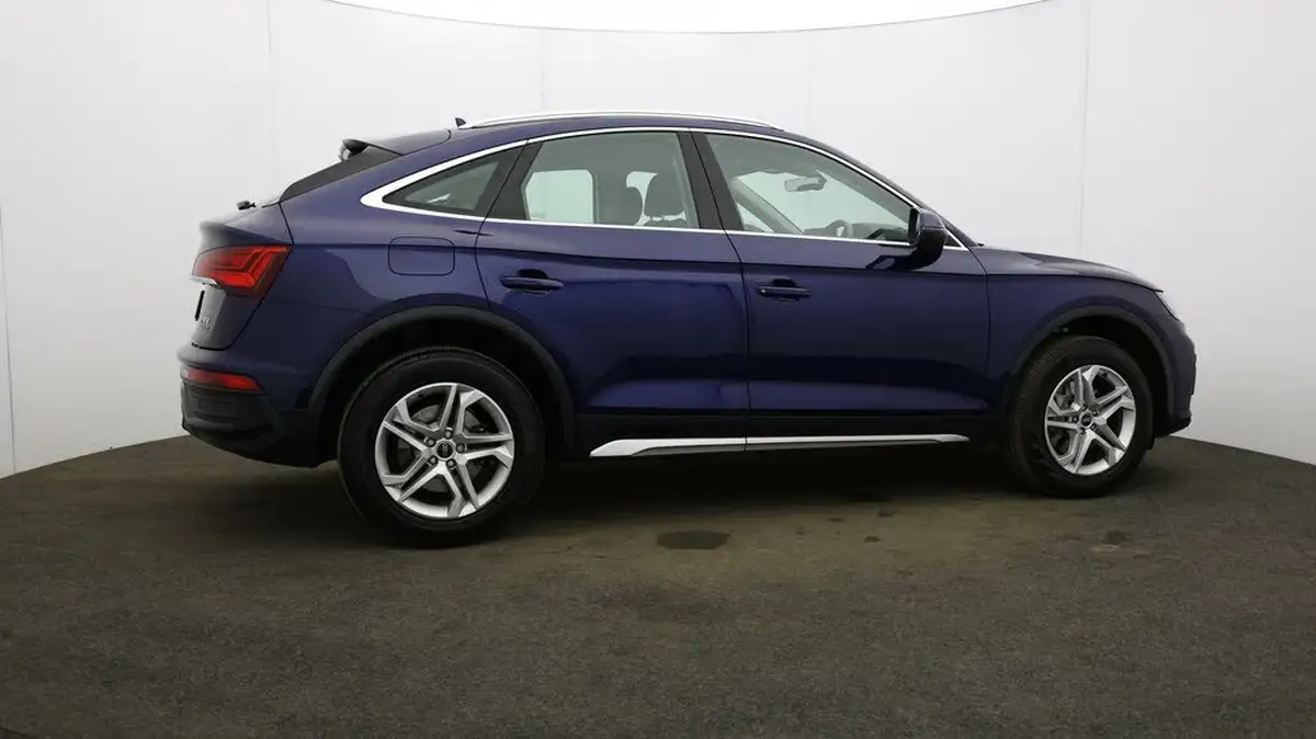 2022-audi-q5-20-45-tfsi-sportback-big-52