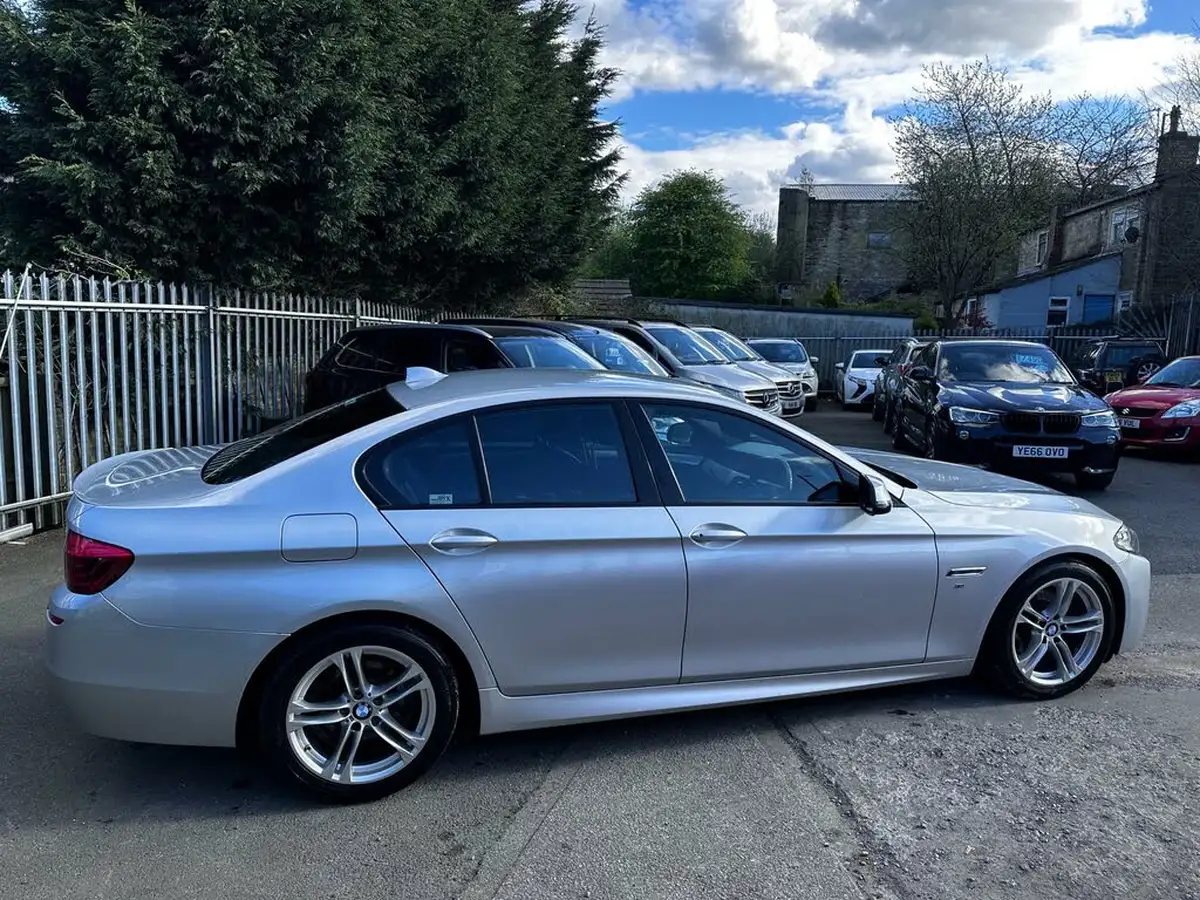 2014-bmw-5-series-20td-520d-m-sport-184bhp-saloon-4d-big-13